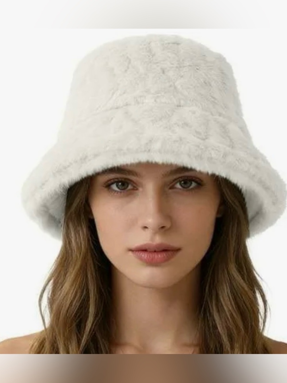 Plush Faux Fur Bucket Hat in Cream